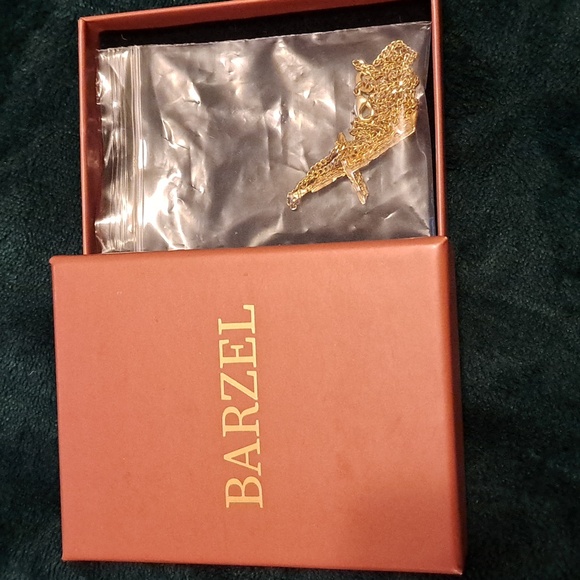 Barzel 18K Gold Plated Cross Necklace - Picture 6 of 6